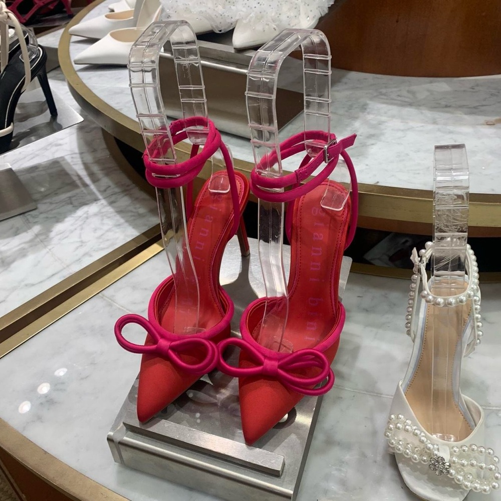 Gianni bini TAYLINN heels size 8 Elegant Pink and Red Heels with Bow Accent